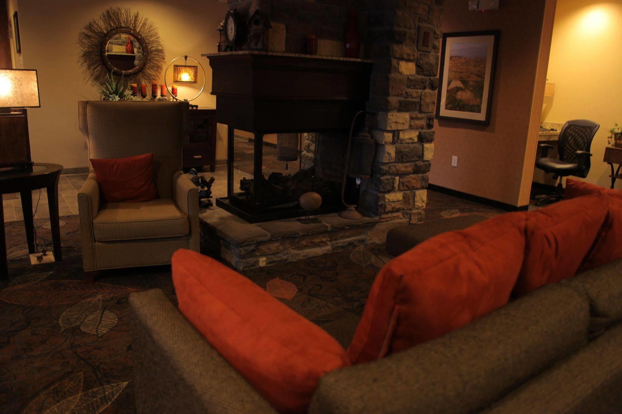 Little Missouri Inn & Suites Watford City ภายนอก รูปภาพ
