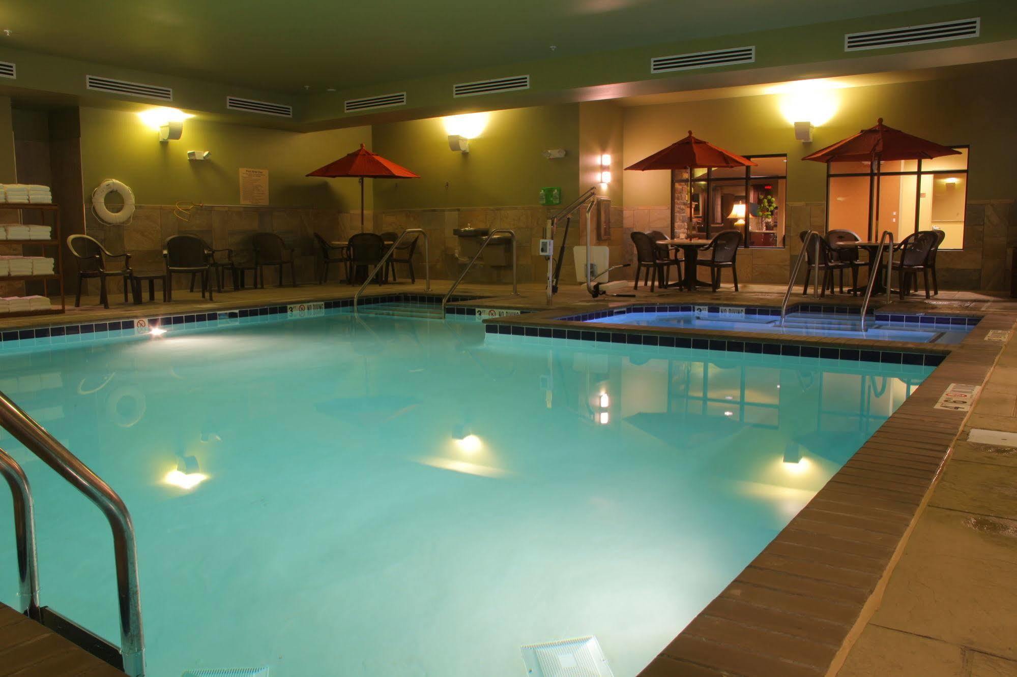 Little Missouri Inn & Suites Watford City ภายนอก รูปภาพ