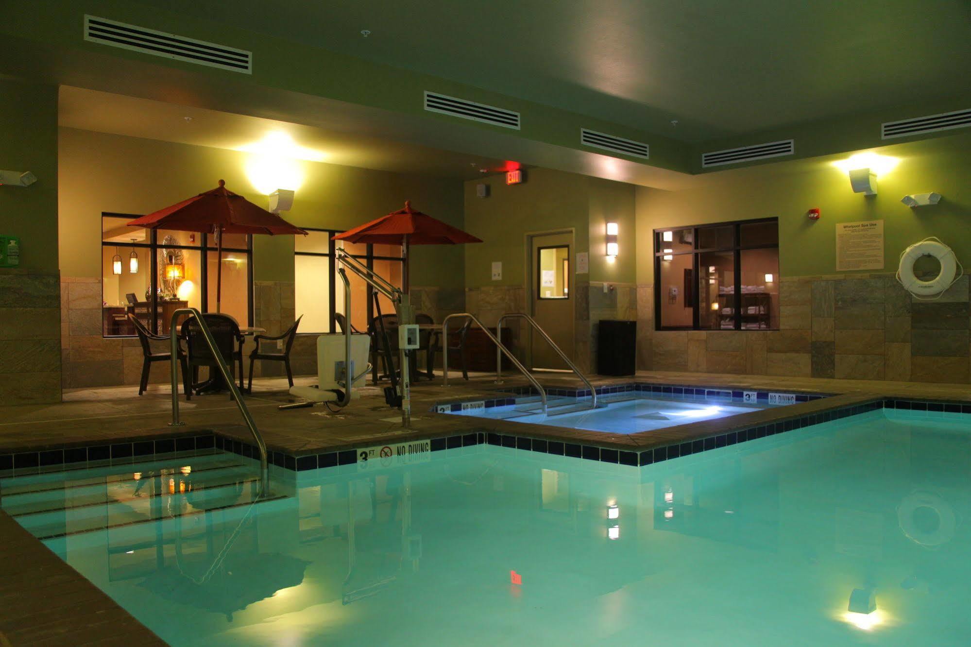 Little Missouri Inn & Suites Watford City ภายนอก รูปภาพ