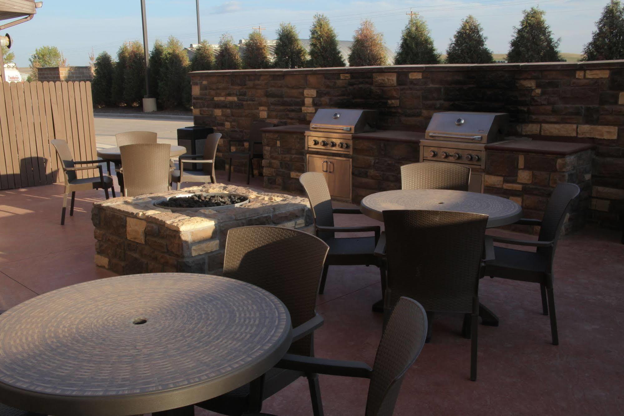Little Missouri Inn & Suites Watford City ภายนอก รูปภาพ